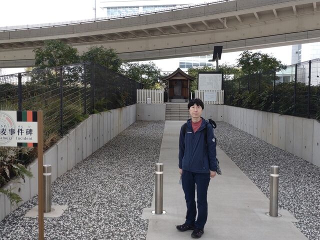 �g����������h�͎�������̐�800m���̏ꏊ�ɗ����Ă���_����������