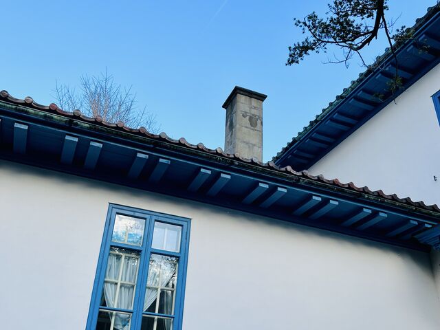 ���َs���C�M���X�̎���
(�A���G�݂�����A�e�B���[��������܂�)_���َs���C�M���X�̎���