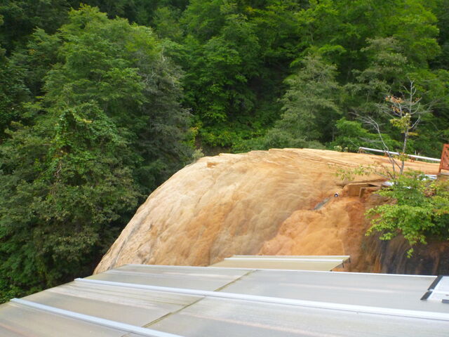 |Ă̓҃WEΊD؃h[̓eʐ^1