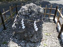 さざれ石」が鎮座 - 吉備津彦神社のクチコミ - じゃらんnet