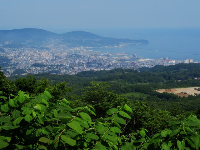 �ቺ�ɏ��M�s�X�ƊC���L�����Ă���_�і��R�W�]��