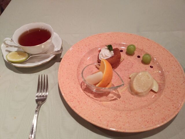 fU[g̓S̃^g⃊S̃V[xbgBuhE`Ȃǂ̃t[cBȂςŖI_\L{A