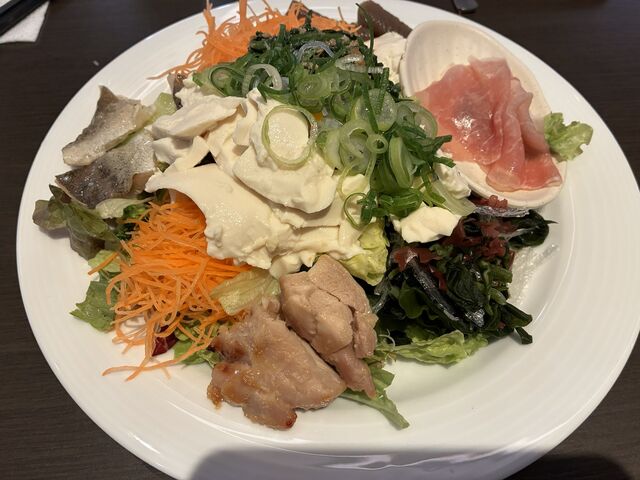 ���N���j���[�������Ղ�ƒ����܂�_�A�[�o���z�e�����s����v���~�A��