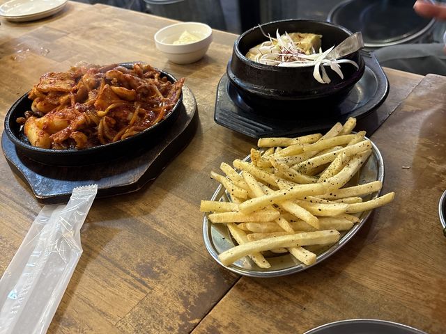 ��������̊ؕ��q ���l���ؒ� ��ш�ԊX�X�̓��e�ʐ^1