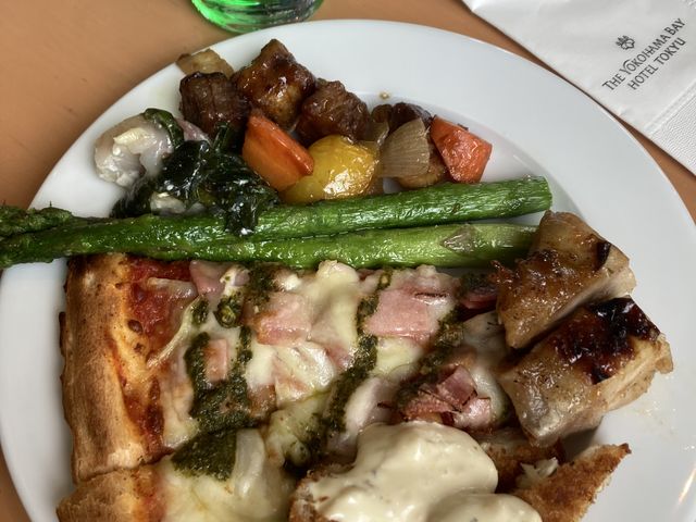 �����`�^�C���̐���t��_���l�x�C�z�e�����}