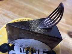 �g������̃p�e�B�X���[ ���G�E�~�����ւ̓��e�ʐ^1