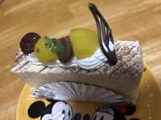 �g������̃p�e�B�X���[ ���G�E�~�����̓��e�ʐ^1