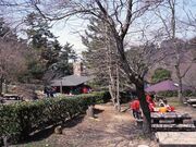 �ܐF�䏭�N���R�Z���^�[�i��O�������C�L�����v��j�̎ʐ^1