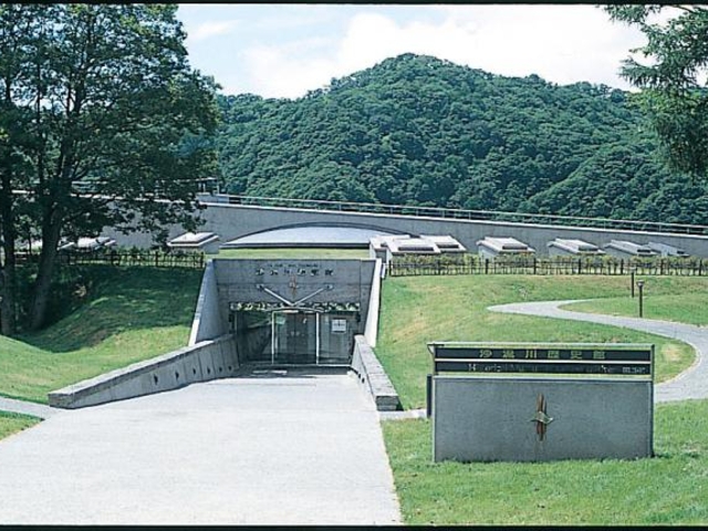 ��������j��