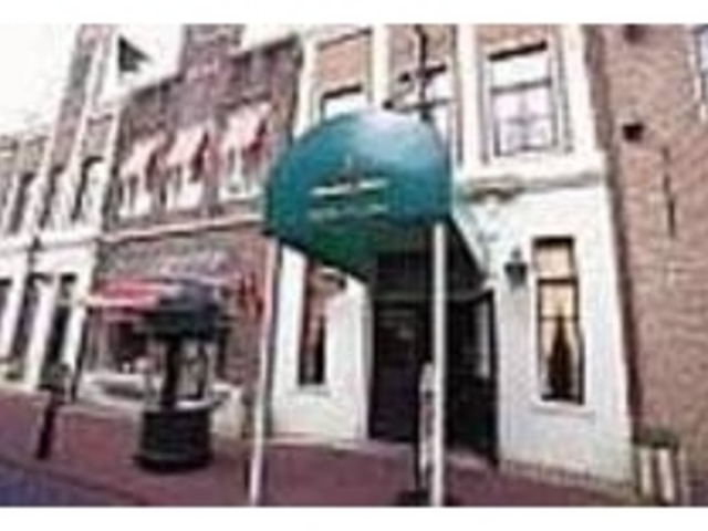 �ǂɕ`���ꂽ�A�`���R���^�ԏ����̊G���ڈ�_�`���R���[�g�n�E�X