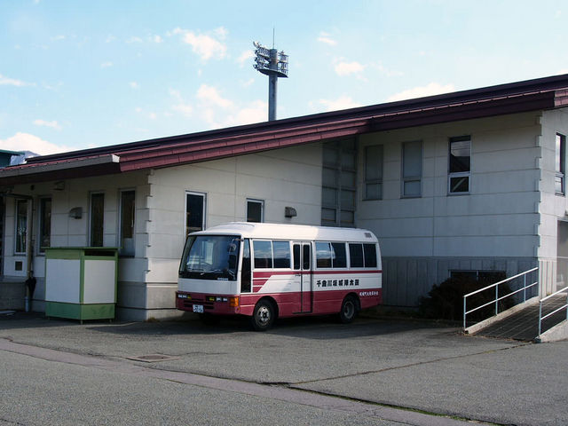 ��钬������