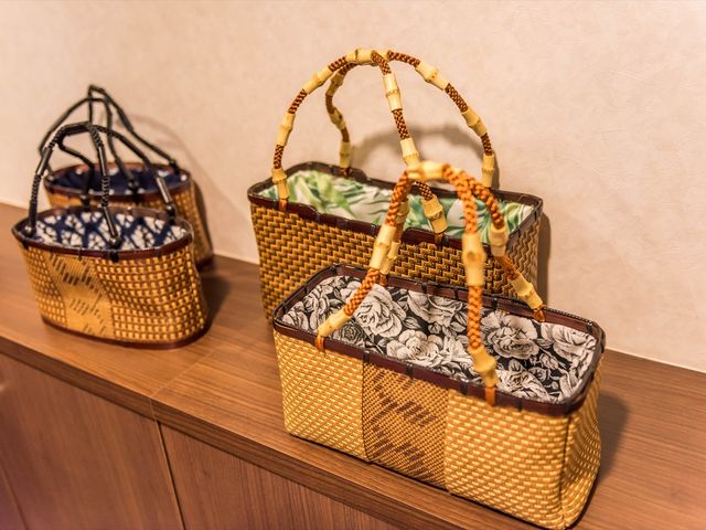 ���s�����̃����^����