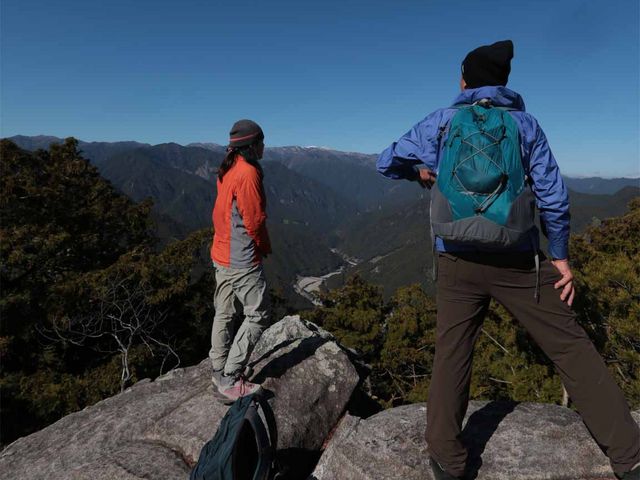 ���R�n�E�X