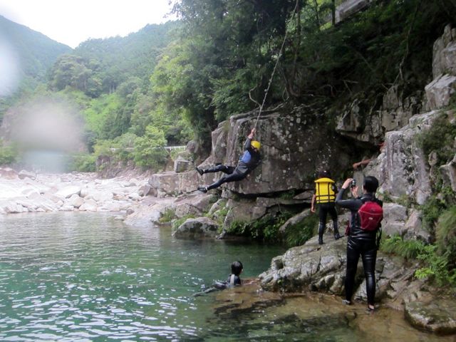 ���R�n�E�X