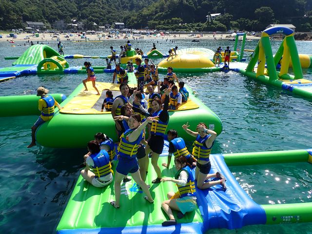 �t�����b�N�V�[�A�h�x���`���[�p�[�N