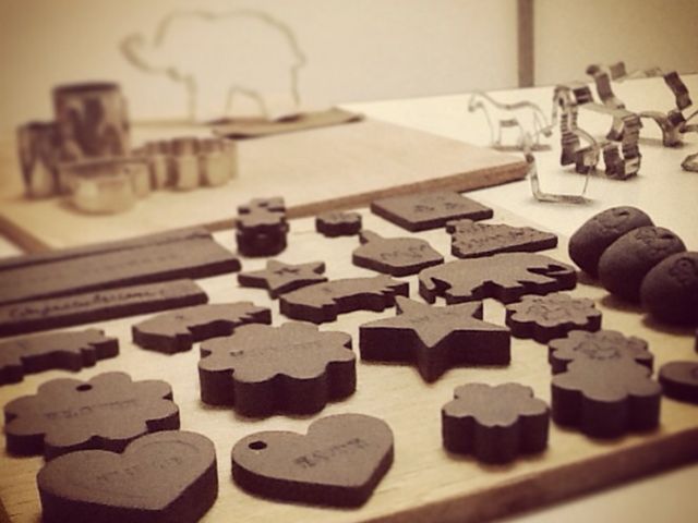 ���|���[�N�V���b�v�w�A���}�v���[�g�����낤�I�x���앗�i_���|�����@ceramic studio QUM