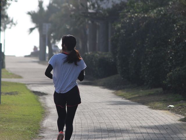 �ڂ̑O�́A���C�l�����̃����j���O�R�[�X�B3km�`10km�Őݒ肳��Ă��܂��B_SURF CITY �{��