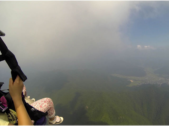 �_�̉��Ŕ�ԂƗ�����_�s�`�j�p���O���C�_�[�X�N�[��