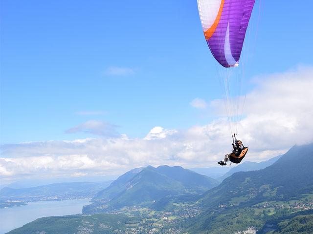 �t�����X�c�A�[�̂P��_�s�`�j�p���O���C�_�[�X�N�[��