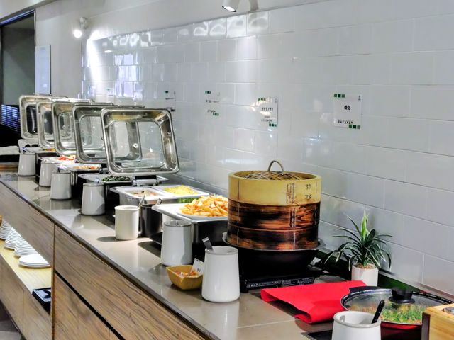 �S���łU�O��ވȏ�̗��������񋟂��Ă��܂��BLIV�d�L�b�`���ł͓��ւ�藿�������p�ӂ��Ă��܂��B�i�ڂ������e�͂g�o���������������j
_ANA�z���f�C�E�C���D�y��������