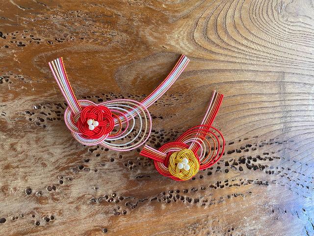 �������[��