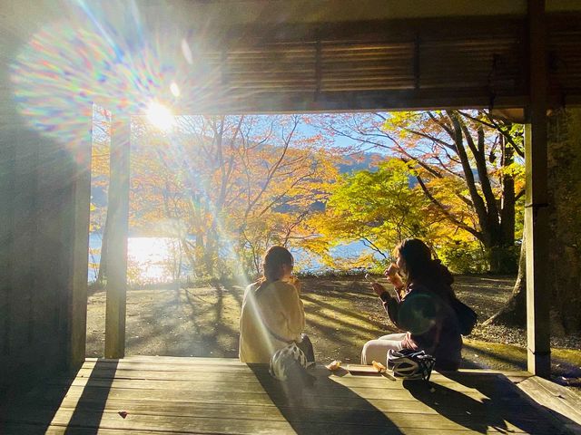 㓪̐Xɂ̓p[X|bg_݂A̐lXɋ^AɐAт̗_lƂĐ߂Ă㓪_ЂQqł܂B_m΃ZOEFCcA[