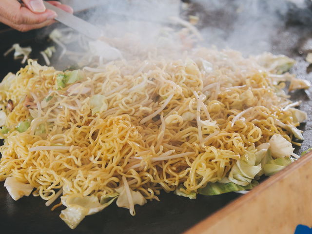 �Ă����΂ǁ[��_�o�[�x�L���[�K�[�f�����s�i�X�͌���