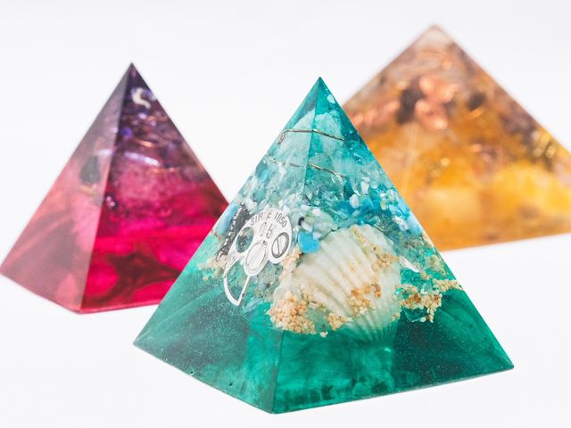 �I���S�i�C�g�C���[�W_Futur