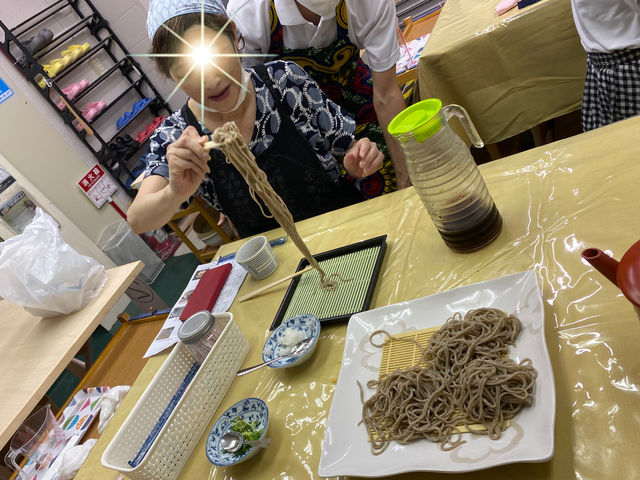 ���H�͍u�t���ł��������B�����u�����h�̕��䌧���Y�B�������̋��������񂪎��Ɛ����������҂��𕪂��Ē����Ă܂��B������񋳎��̕�������ł���B_���΂�������� �킭�킭