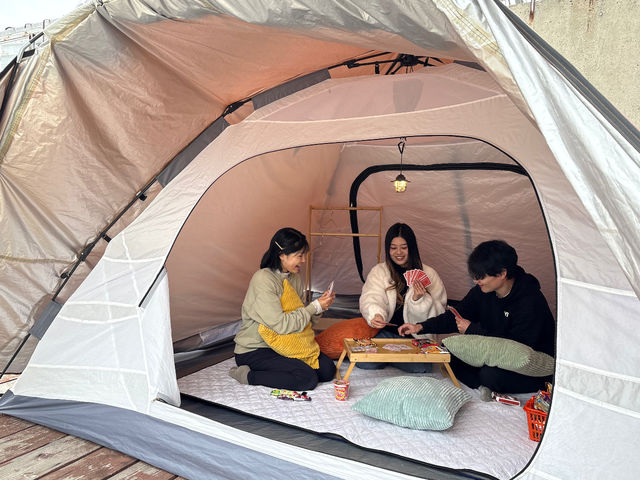 �`�F�b�N�C�����ɂ̓e���g�݉c�ς݁B�N�b�V������e�[�u���Ȃǂ������Ă��āA���낰���ԂƂȂ��Ă���܂��I_������BASE~HOKAGE~