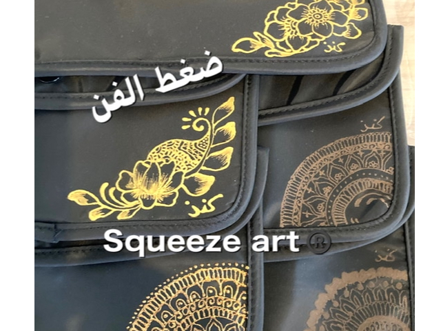 �`�����ɂ���ăR�[���ɓ���������ς��邾���ŁA����ɂ���l�X�ȕ��Ɏ��R�ɕ`���܂�_���� SOUQ Kanz