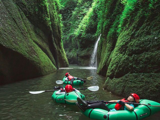 �A�蓹�́A�p�b�N���t�g�ɂ�����Ă��āA�p�b�N���t�g�ɑ��𓊂��o���ă����b�N�X�I_��ʎВc�@�l���t�C�Y��