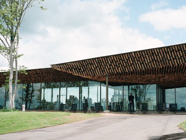 Snow Peak FIELD SUITE SPA HEADQUARTERS