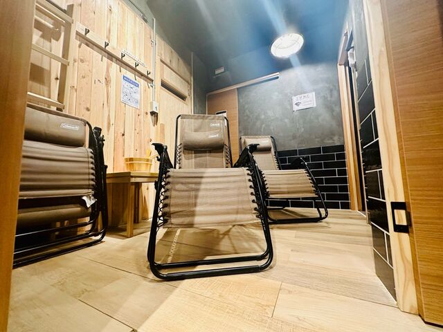 �ٓV�X�^���h