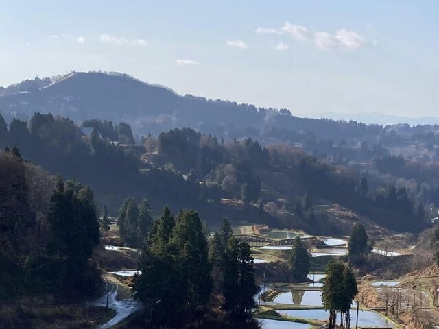 �ɂ��ɂ��Ђ�΁i�R�Îu�̒I�c�E�I�r�j