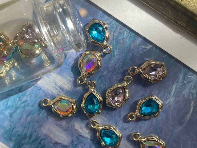 LIP ATELIER�k�x�]�X