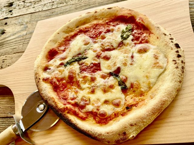 �J�t�F���j���[�̃z�G�C�s�U_���c�FBASE