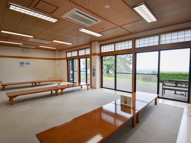 ������芰����a���̋x�e��_���`�ӂꂠ���v���U ���݂��̓�