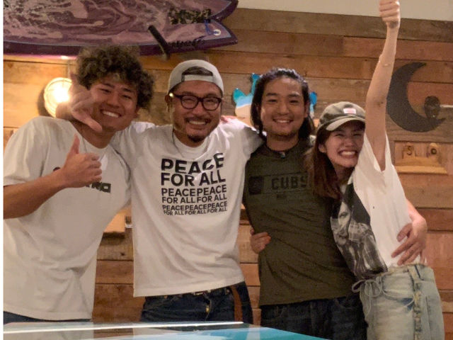 �y�����X�^�b�t�����҂����Ă܂���_�I�L�i�� ���W���A�[�g