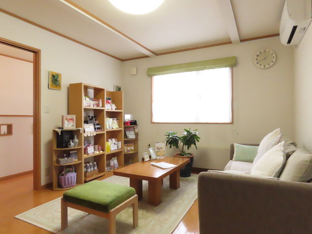 �����X��͑ҍ��X�y�[�X�Ŏ�t�E�J�E���Z�����O���s���܂�_����ՃT�E�i&����������u�z�b�g�X�p �e���s�A�v