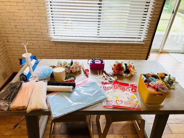 �_�C�j���O�e�[�u��
_HIKIballoon�y���{�t�����[�o���[������z