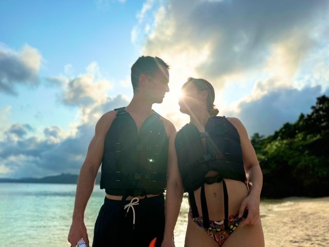 �}�����V���b�vHAPPY