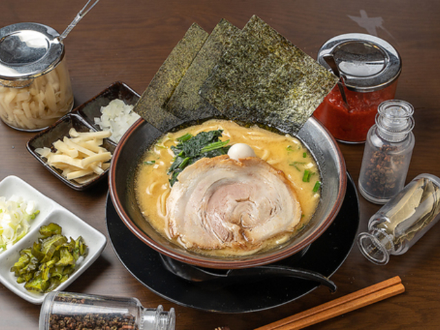 ���l�ƌn���[���� �V�_�Ƃ̎ʐ^1