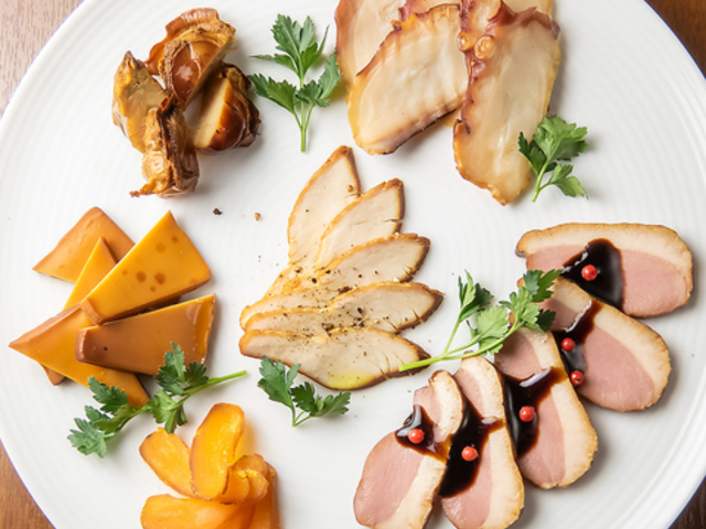 Bistro �� LiveBar K �r�X�g���A���h���C�u�o�[�P�[�̎ʐ^1