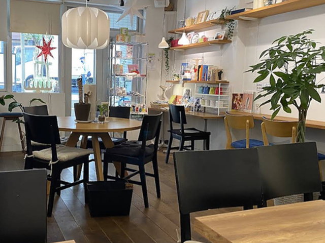 Besties Cafe �x�X�e�B�[�Y �J�t�F�̎ʐ^1