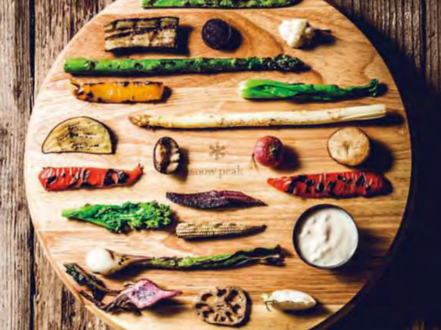 Farm to Table TERRA presented by snow peak URBAN OUTDOOR �t�@�[�� �g�D �e�[�u�� �e�� �v���[���e�b�h �o�C �X�m�[ �s�[�N �A�[�o�� �A�E�g�h�A�̎ʐ^1