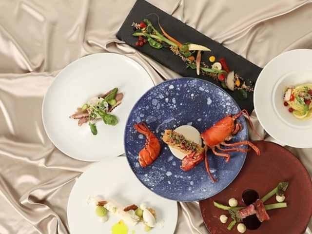ANA�N���E���v���U�z�e�����R �J�W���A���_�C�j���O �E���o�[�m�̎ʐ^1