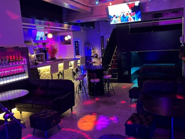 KARAOKE&DARTS BAR MATRIX̎ʐ^1