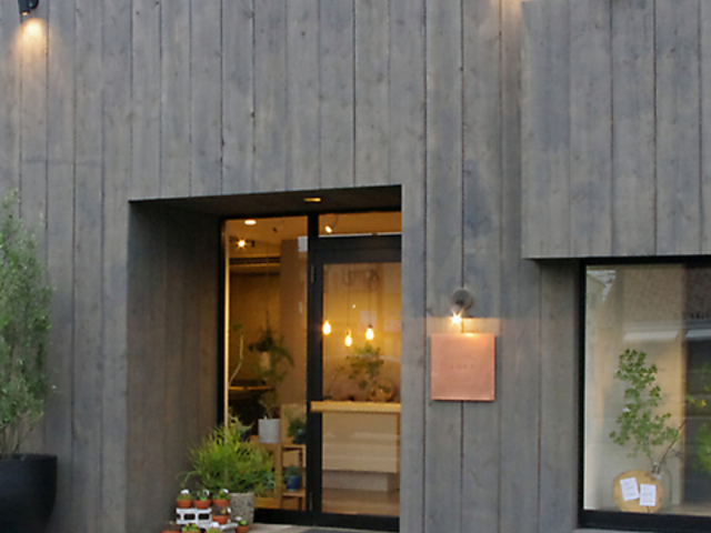 THE ROOM CAFE �U���[���J�t�F�̎ʐ^1