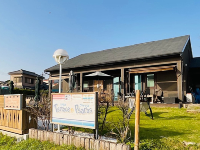 Terrace Psaras �e���X�v�T���X�̎ʐ^1